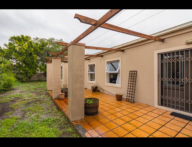 3 BEDROOM FREEHOLD FOR SALE IN PARKLANDS